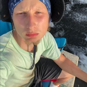 Meet your Posher, Howard